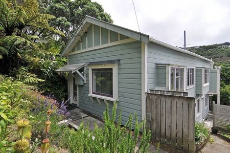 Photo of property in 26 Clarence Street, Brooklyn, Wellington, 6021