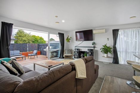 Photo of property in 19 Kathleen Crescent, Hornby, Christchurch, 8042