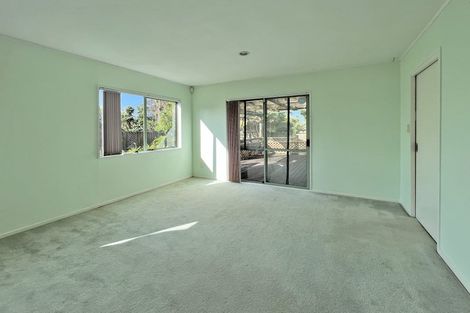 Photo of property in 6 Waylen Place, Burswood, Auckland, 2013