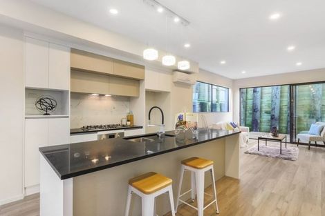 Photo of property in 42 Waihou Crescent, Albany Heights, Auckland, 0632