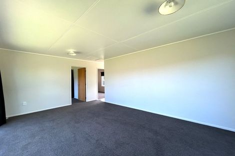 Photo of property in 2/52 Bayly Street, Waitara, 4320