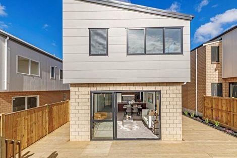 Photo of property in 47 Sunnyheights Road, Orewa, 0931