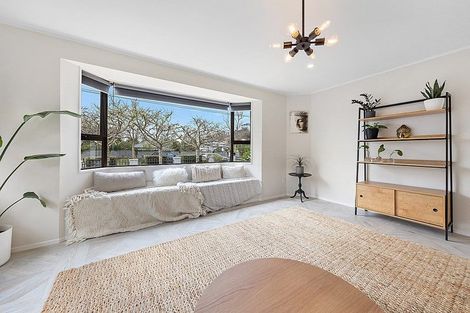 Photo of property in 206 Glengarry Road, Glen Eden, Auckland, 0602