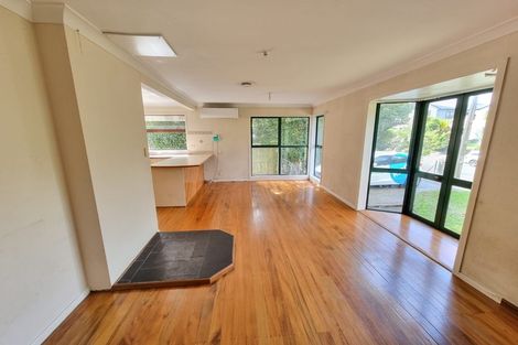 Photo of property in 4 Staines Avenue, Mangere East, Auckland, 2024
