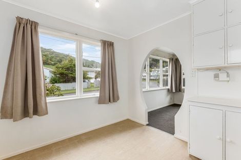 Photo of property in 171 Sievers Grove, Cannons Creek, Porirua, 5024