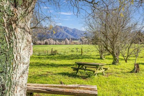 Photo of property in 230 Loop Road, East Takaka, Takaka, 7183