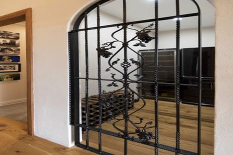 Photo of property in 32 Brownhill Road, Whitford, Manurewa, 2576