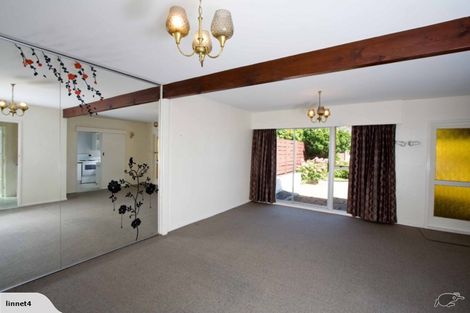 Photo of property in 19a Caesars Place, Churton Park, Wellington, 6037