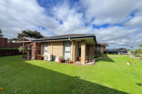Photo of property in 5 Senator Drive, Manurewa, Auckland, 2105