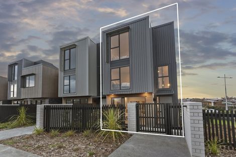 Photo of property in 85 Bearing Parade, Long Bay, Auckland, 0630