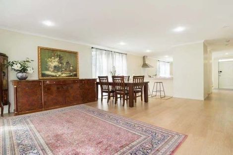 Photo of property in 23 The Track, Takanini, 2112