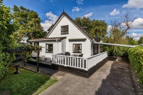 Photo of property in 54 Redlands Grove, Swanson, Auckland, 0612