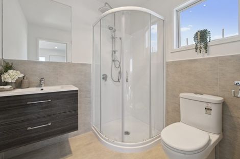 Photo of property in 68 Grove Road, Papakura, 2110