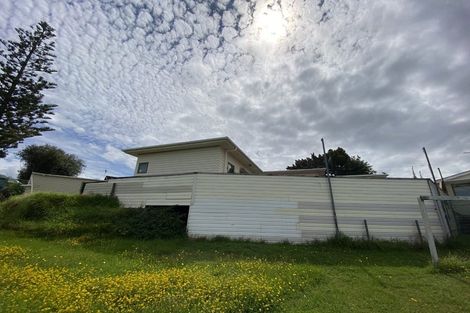 Photo of property in 40 Waimumu Road, Massey, Auckland, 0614