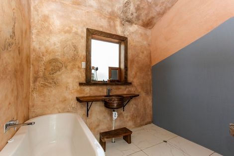 Photo of property in 8 Newbury Place, Waitara, 4320