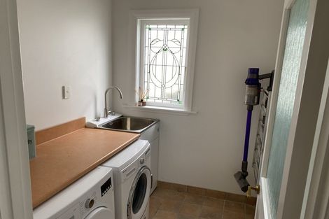 Photo of property in 1 Para Street, Miramar, Wellington, 6022