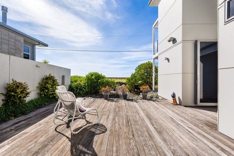 Photo of property in 21 Le Quesne Road, Bay View, Napier, 4104