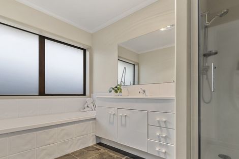 Photo of property in 30 Carroll Place, Owhata, Rotorua, 3010