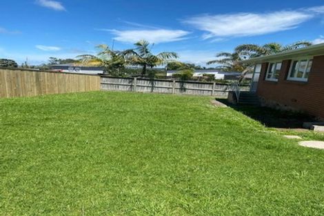 Photo of property in 2/111 Bond Crescent, Forrest Hill, Auckland, 0620