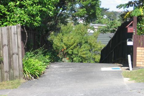 Photo of property in 2/135 Oaktree Avenue, Browns Bay, Auckland, 0630