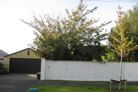 Photo of property in 20 Hamilton Avenue, Ilam, Christchurch, 8041
