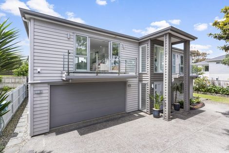Photo of property in 17 Richard Avenue, Bucklands Beach, Auckland, 2014