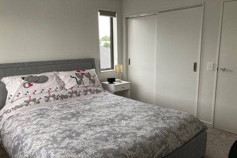 Photo of property in 2 Stone Street, Miramar, Wellington, 6022