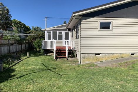 Photo of property in 70 Toi Street, Otaki Beach, Otaki, 5512