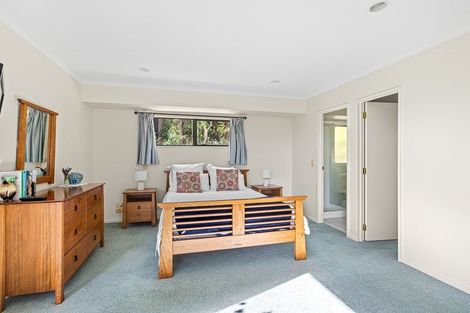 Photo of property in 2/67 Arran Road, Browns Bay, Auckland, 0630