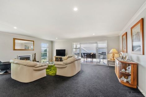 Photo of property in 5 Bernora Crescent, Bombay, 2675