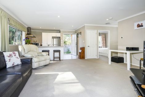 Photo of property in 7a Kitewaho Road, Swanson, Auckland, 0816