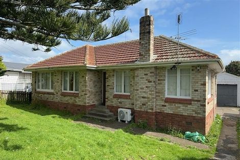 Photo of property in 15 Rogers Road, Manurewa, Auckland, 2102