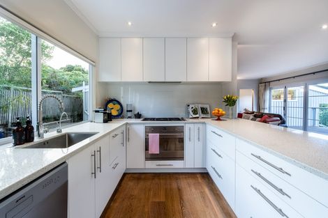 Photo of property in 210 Beach Road, Campbells Bay, Auckland, 0630