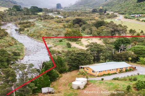 Photo of property in Mount Holdsworth Road, Mount Holdsworth, Carterton, 5791