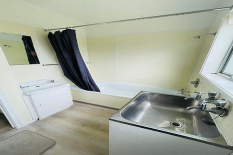 Photo of property in 22 Vanbrugh Place, Bucklands Beach, Auckland, 2014