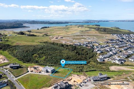 Photo of property in 17 Ridgelea Road, Long Bay, 0792