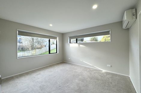 Photo of property in 6c St Catherine Crescent, West Harbour, Auckland, 0618