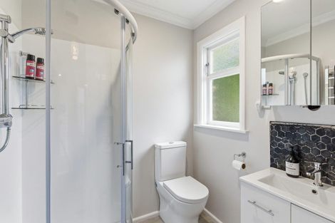 Photo of property in 29 Kawiu Road, Levin, 5510