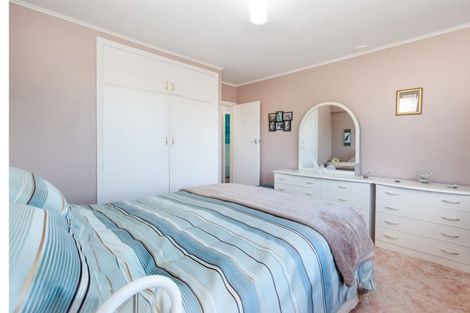 Photo of property in 4 Makora Grove, Paremata, Porirua, 5024