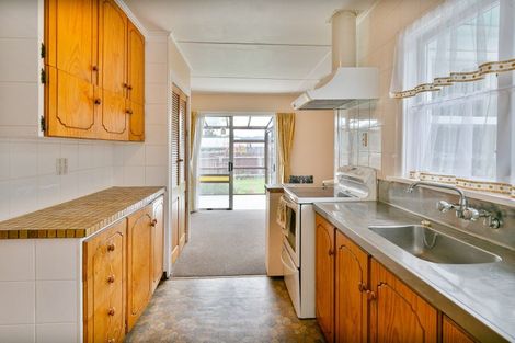 Photo of property in 5 Derwent Street, Wainuiomata, Lower Hutt, 5014