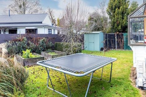 Photo of property in 50 Mckenzie Street, Geraldine, 7930