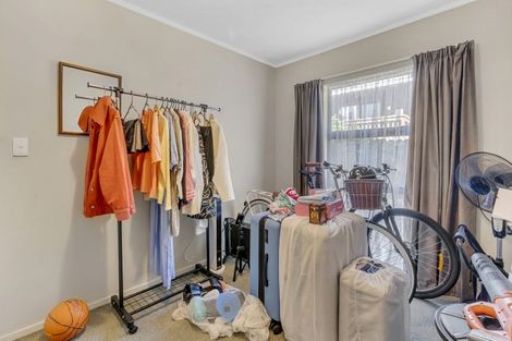 Photo of property in 6/70a Woodglen Road, Glen Eden, Auckland, 0602