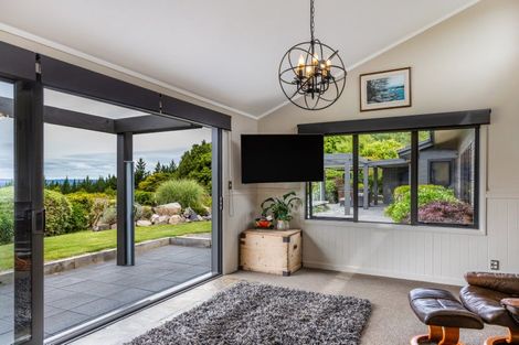 Photo of property in 15 Cameron Drive, Acacia Bay, Taupo, 3385