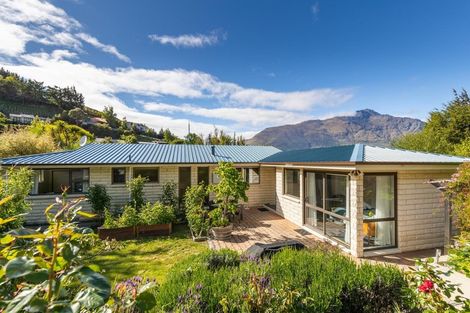 Photo of property in 224 Fernhill Road, Fernhill, Queenstown, 9300