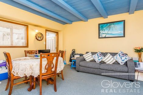 Photo of property in 10 Captain Scott Road, Glen Eden, Auckland, 0602