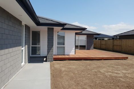 Photo of property in 10 Bill Miller Drive, Papamoa, 3118