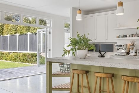 Photo of property in 65a Kowhai Road, Mairangi Bay, Auckland, 0630