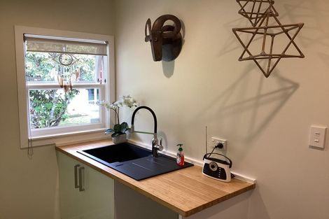 Photo of property in 17 Hinaki Street, Inner Kaiti, Gisborne, 4010