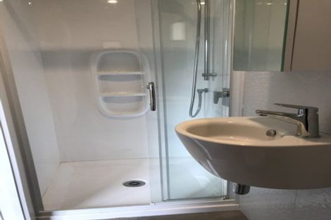 Photo of property in 2/121 Rongotai Road, Kilbirnie, Wellington, 6022