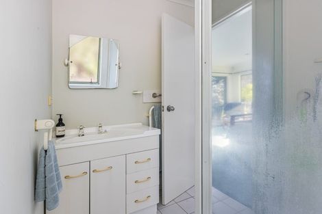 Photo of property in 2/67 Arran Road, Browns Bay, Auckland, 0630